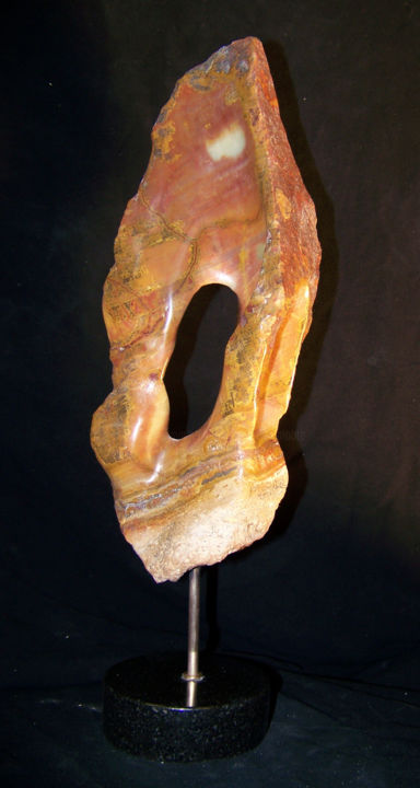 Sculpture intitulée "Prelude-- Rose Onyx…" par Jan And Jo Moore, Œuvre d'art originale, Pierre