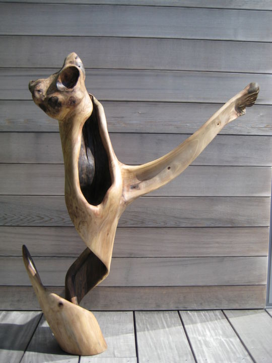 Sculptuur getiteld "CATCHING CAT" door Jan Van Braekel, Origineel Kunstwerk, Hout