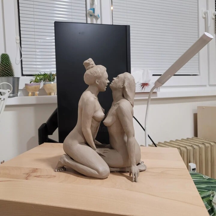Sculpture titled "Two women" by Jana Urešová, Original Artwork, Clay