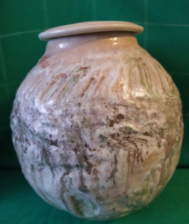 Sculptuur getiteld "陶瓶 A pot with lid" door Janny Hui, Origineel Kunstwerk, Keramiek