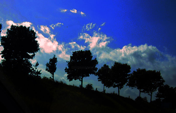 「clouds」というタイトルの写真撮影 Janos Gardonyiによって, オリジナルのアートワーク, デジタル