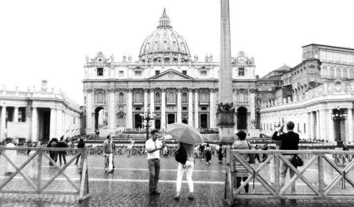 Fotografia zatytułowany „rainy day in Rome” autorstwa Janos Gardonyi, Oryginalna praca