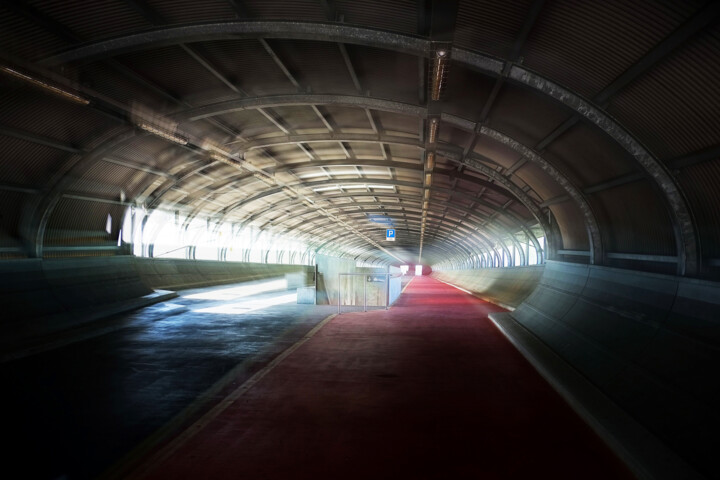 Photography titled "le tunnel" by Jean-Baptiste Bucau, Original Artwork, Digital Photography