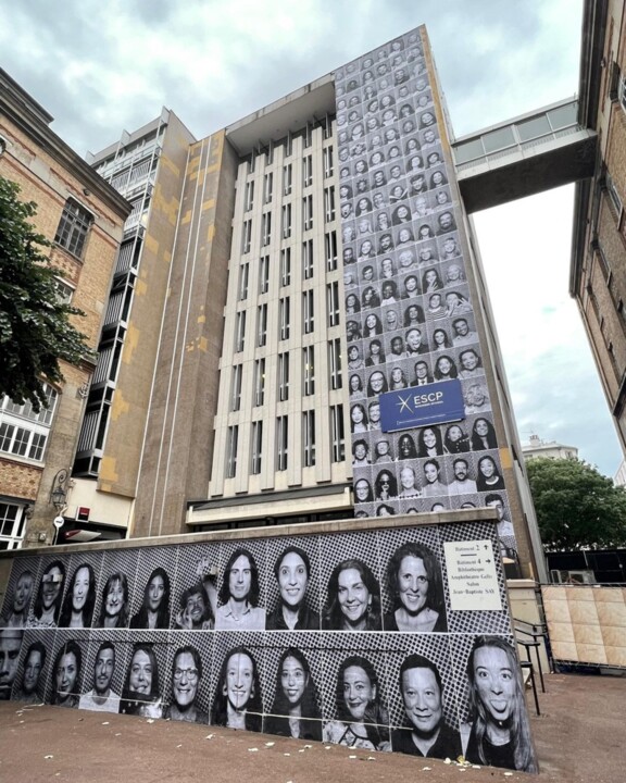 JR will stick the faces of refugees and residents of the city on a building in Geneva