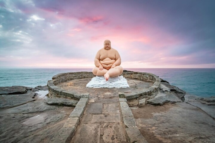 Más de 100 espectaculares esculturas adornan una playa australiana