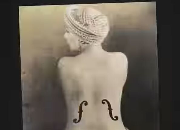 Una fotografia storica di Man Ray è stata venduta per più di 162.000 dollari da Christie's a Parigi