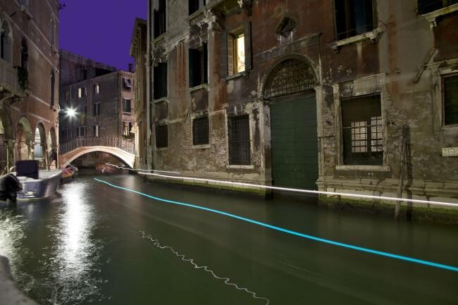 Photographie intitulée "SAN MARCO NUIT 19" par Jean-Luc Bohin, Œuvre d'art originale