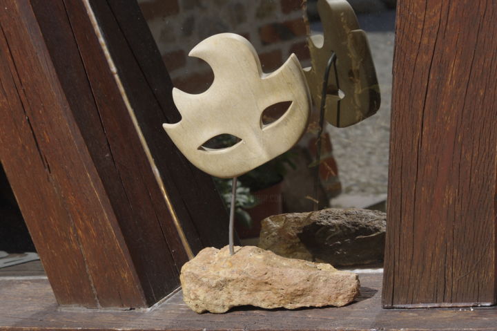 Sculpture titled "masque vénitien" by Jean Luc Latour, Original Artwork, Stone