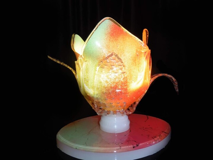 Design intitulée "Lampe basse" par Jean Luc Masini, Œuvre d'art originale, Verre