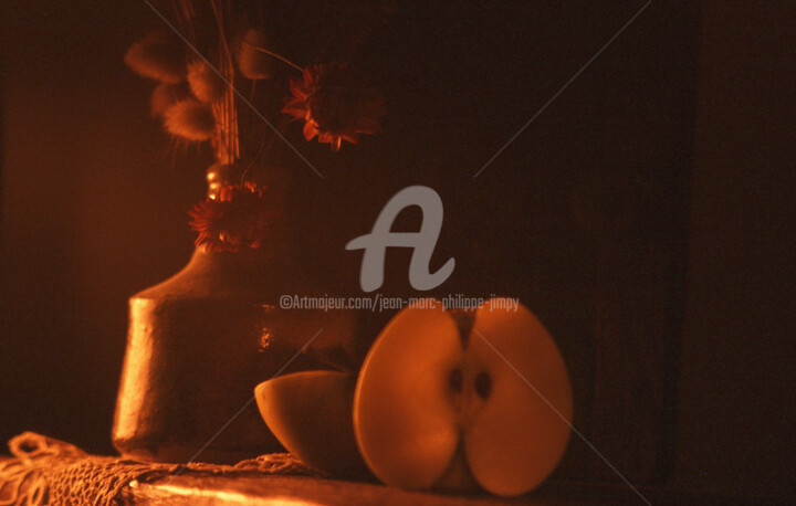 Photography titled "LA POMME" by Jean-Marc Philippe (Jimpy), Original Artwork, Analog photography