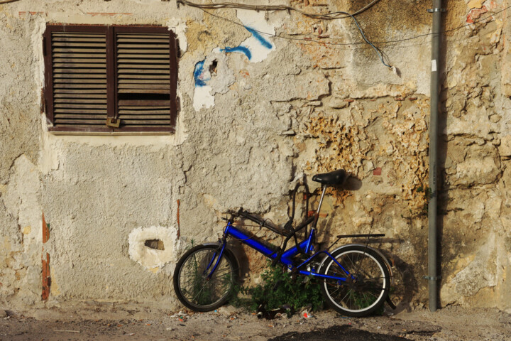 Фотография под названием "le vélo bleu" - Jean-Marie Virat, Подлинное произведение искусства, Цифровая фотография