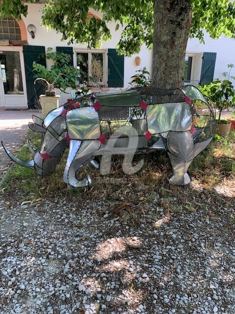 Sculpture titled "Le rhynoferoce" by Jean Noël Gilabert, Original Artwork, Metals