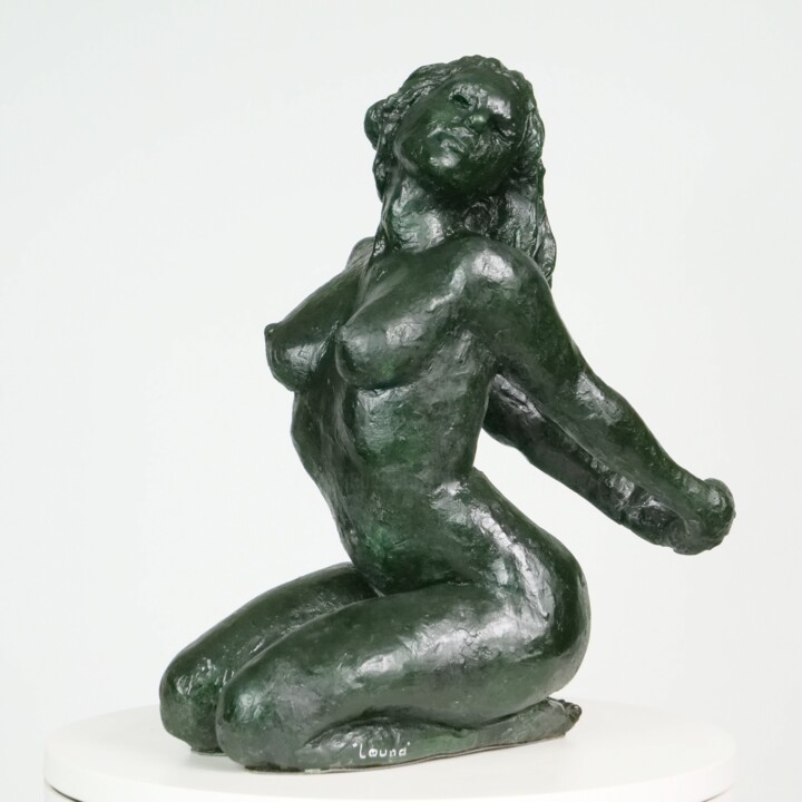 Sculpture titled "Louna" by Jean Pierre Picheny, Original Artwork, Plaster