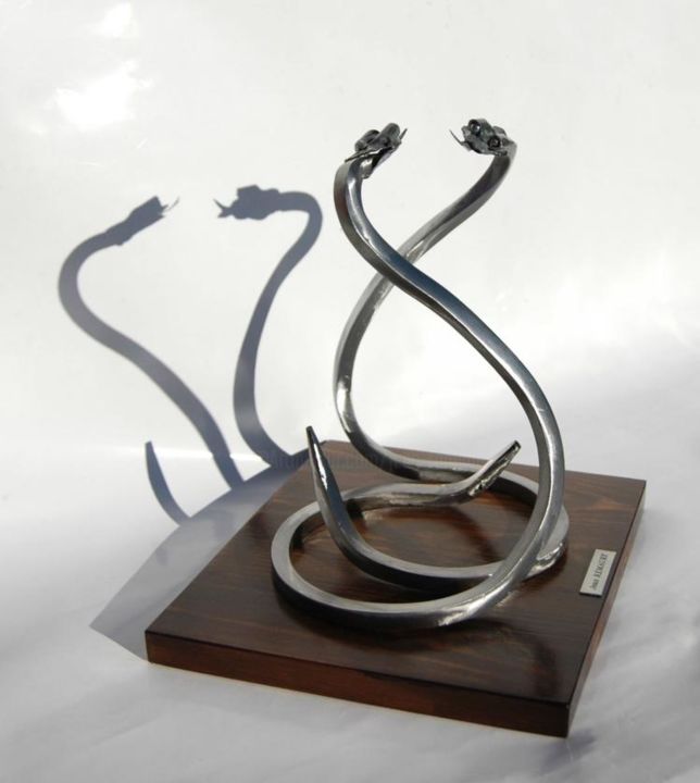 Sculpture titled "Serpents acier" by Jean Remaury, Original Artwork, Metals