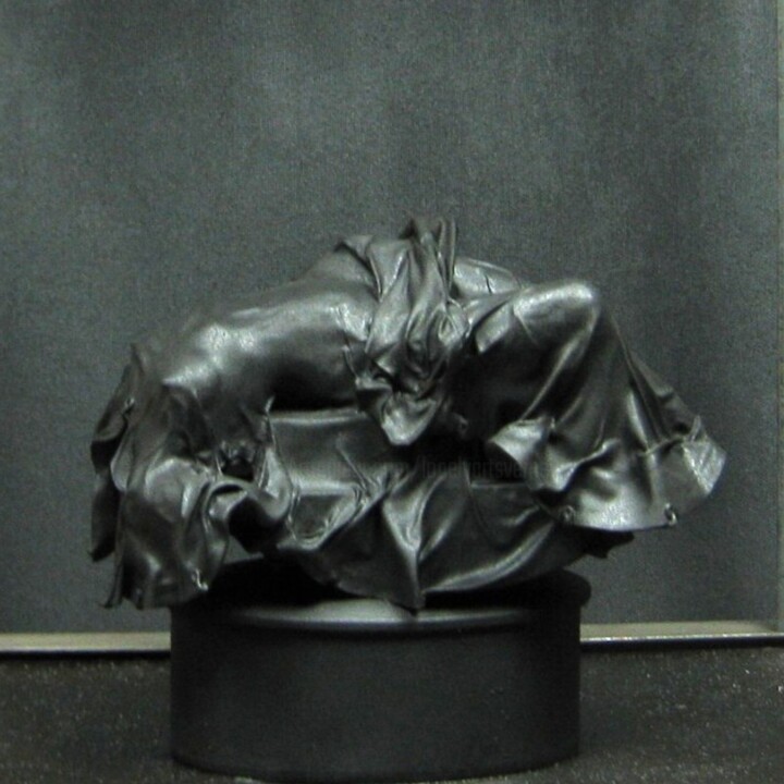 Scultura intitolato "femme  sculpture bl…" da Jean-Yves Verne, Opera d'arte originale, Resina
