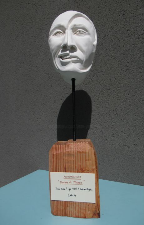 Sculpture titled ""Derrière le masque…" by Jean-Yves Zilio (Anje Sevy), Original Artwork, Terra cotta