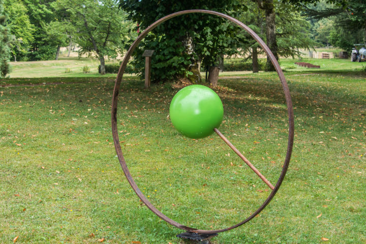 Sculpture titled "boule verte" by Jean-Charles Stora, Original Artwork, Stainless Steel