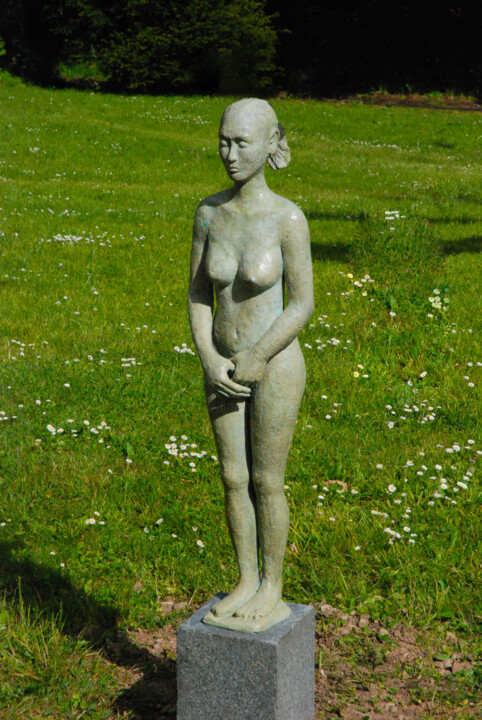 Sculpture titled "Silent Energy" by Jeane Seah, Original Artwork, Bronze