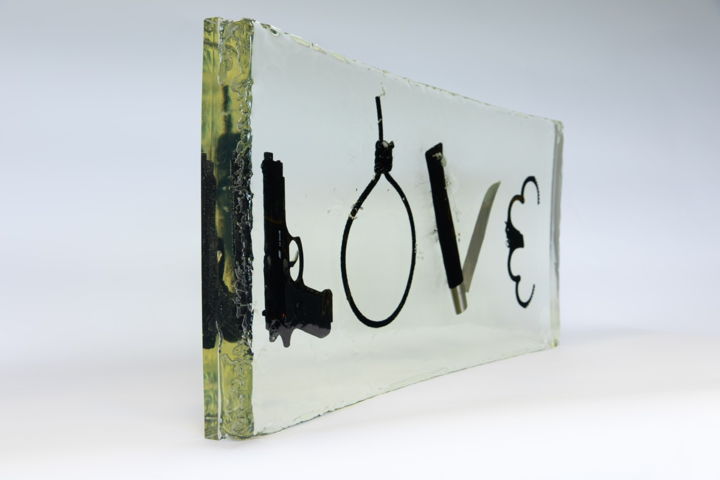Sculpture titled "Hard Love" by Jean-Ka, Original Artwork, Resin