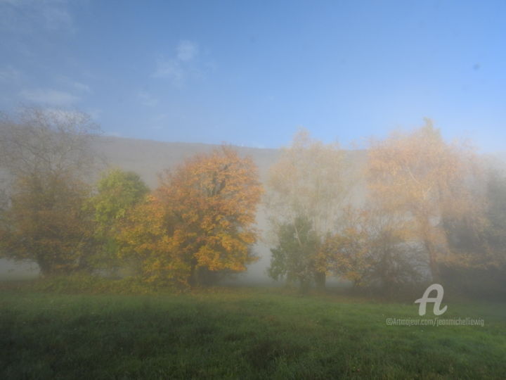 Фотография под названием "Brume d'Automne" - Jean-Michel Liewig, Подлинное произведение искусства, Не манипулируемая фотогра…