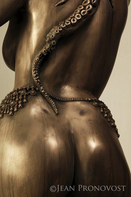 Скульптура под названием "La fiancé du cosmop…" - Jean Pronovost, Подлинное произведение искусства