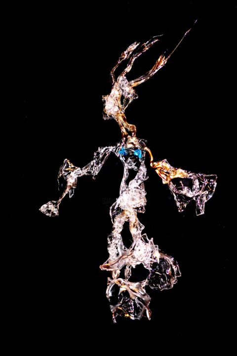 Sculpture titled "Dancing Queen" by Jef, Original Artwork, Light Painting Mounted on Cardboard