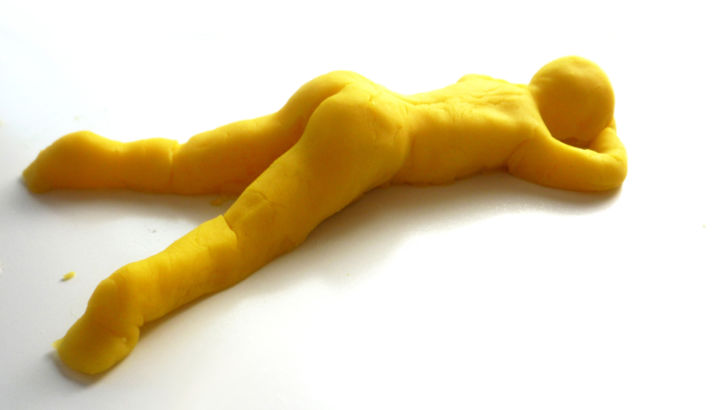 Escultura intitulada "Femme jaune" por Jeff, Obras de arte originais