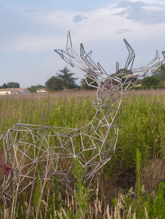 Sculpture titled "Cerf" by Jérémiah B., Original Artwork, Metals