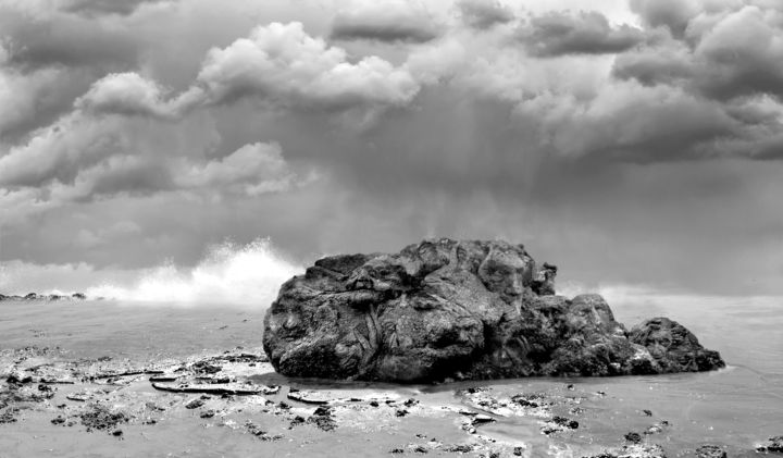 Fotografie mit dem Titel "Le rocher des oubli…" von Jérôme Cambra, Original-Kunstwerk