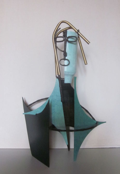 Sculpture titled "Dora" by Jérôme Danikowski, Original Artwork, Metals