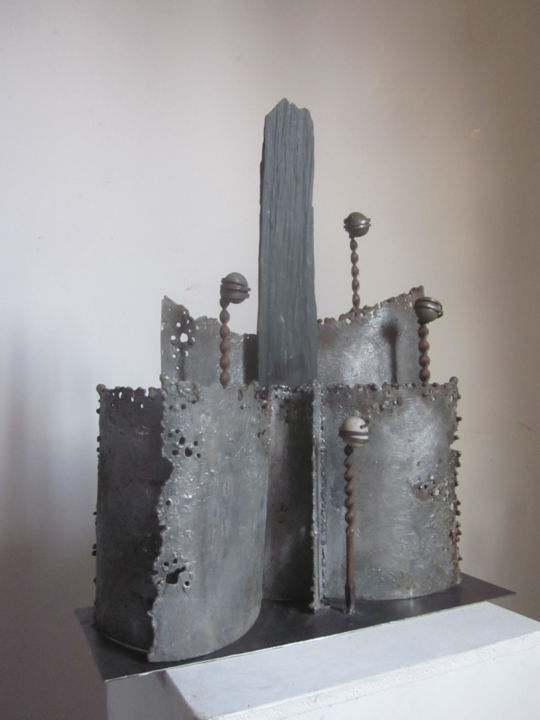 Sculpture intitulée "Le château des Carp…" par Jérôme Danikowski, Œuvre d'art originale, Métaux