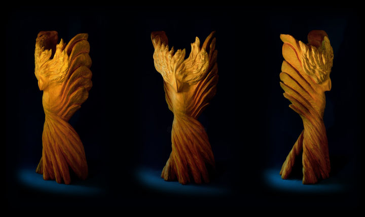 Skulptur mit dem Titel "The Archangel" von Jinjan Cambal, Original-Kunstwerk, Holz