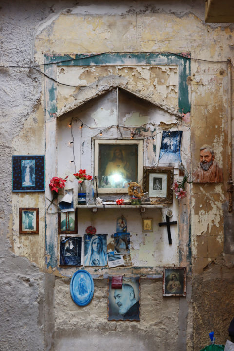 Photographie intitulée "vénération" par Jean-Marie Virat, Œuvre d'art originale, Photographie numérique