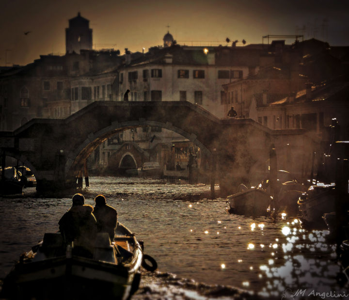 Fotografie mit dem Titel "Venitian Hazes Brid…" von Jean-Marc Angelini, Original-Kunstwerk, Analog Fotografie