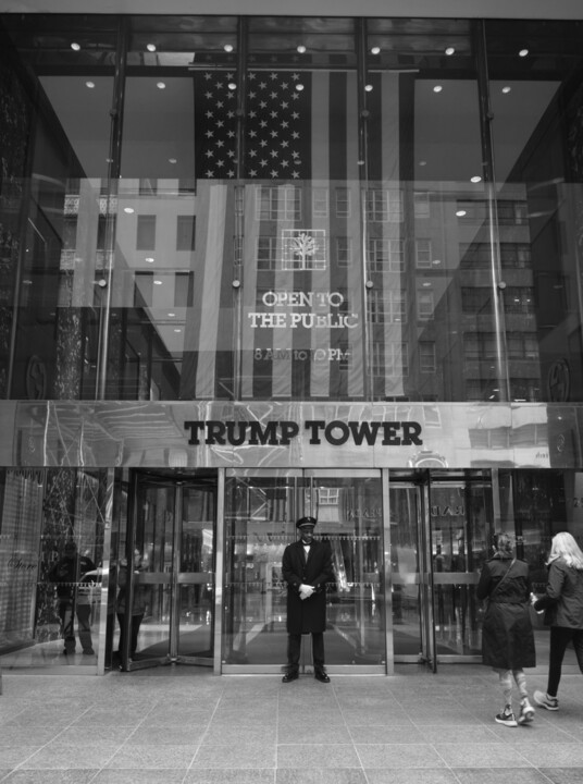 Photography titled "Trump Tower-New Yor…" by Jo Tuck, Original Artwork, Digital Photography