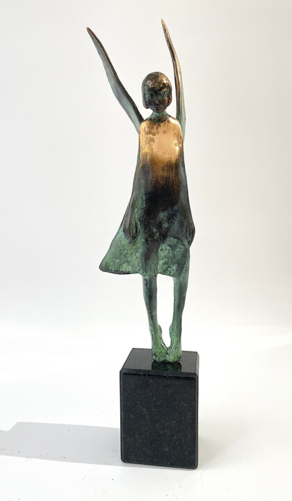 Sculpture titled "Angel no. EA III/IV" by Joanna Zakrzewska-Cholewa, Original Artwork, Bronze
