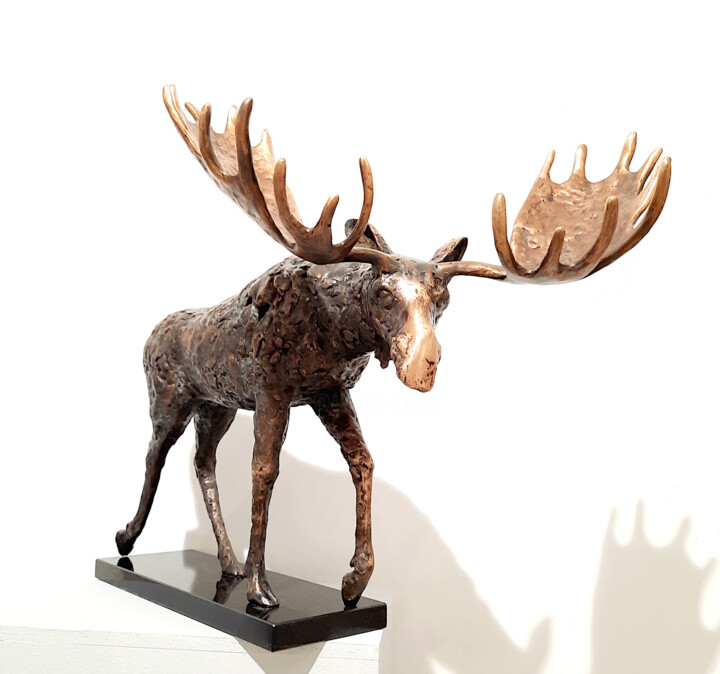 Sculpture titled "Amazing Moose, no.…" by Joanna Zakrzewska-Cholewa, Original Artwork, Bronze