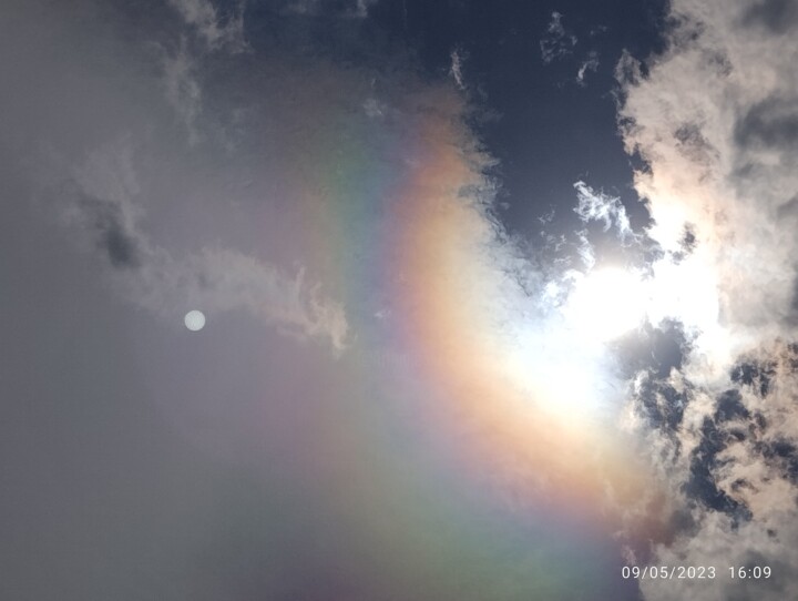 Photography titled "Rainbow cloud" by Joaquín A. Sales, Original Artwork, Digital Photography