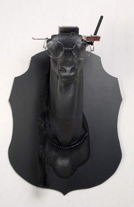 Skulptur mit dem Titel "Cyberchamois black" von Joël Bassous, Original-Kunstwerk, Harz