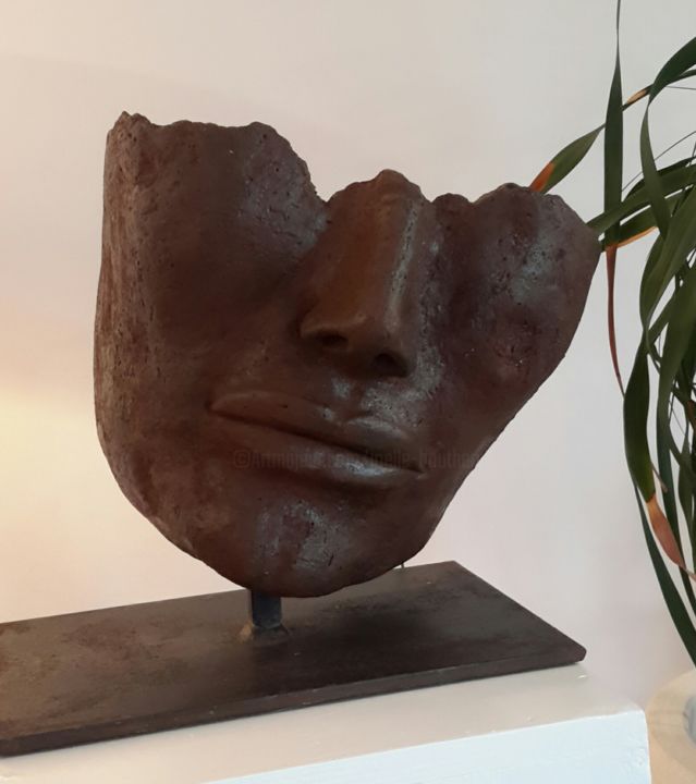 Sculpture titled "Clovis" by Joëlle Boutherin, Original Artwork, Ceramics