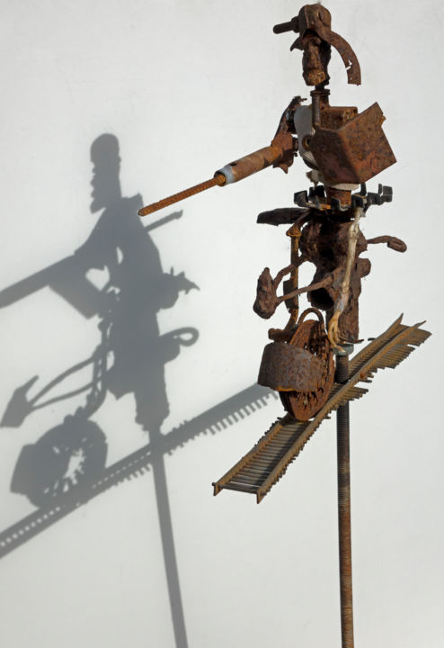 Sculpture titled "pigionleg" by Johan-J- Smid-Sculptures.Nl, Original Artwork, Metals