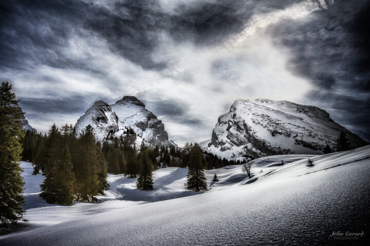 Photographie intitulée "Kraft der Berge, Po…" par John Gerard, Œuvre d'art originale, Photographie numérique