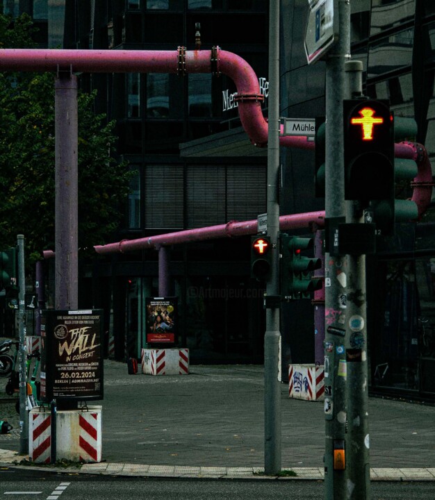 Fotografie mit dem Titel "Urban 2" von Jonathan Musai, Original-Kunstwerk, Nicht bearbeitete Fotografie