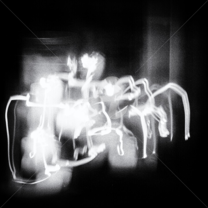 Photographie intitulée "JEU DE LUMIERE # 01" par Jorg Becker, Œuvre d'art originale, Light Painting