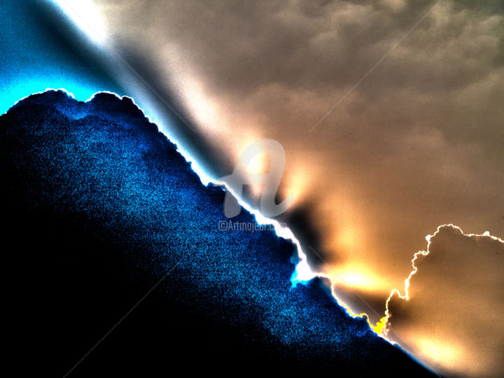 Photography titled "SKY LIGHT" by Jorg Becker, Original Artwork