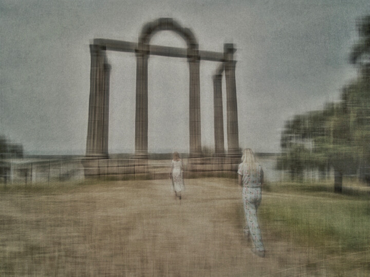 Фотография под названием "Los Mármoles Temple" - José Antonio Muñoz, Подлинное произведение искусства, Цифровая фотография