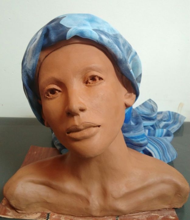Sculpture titled "Marian" by Bleu Soleil-Joper, Original Artwork, Clay