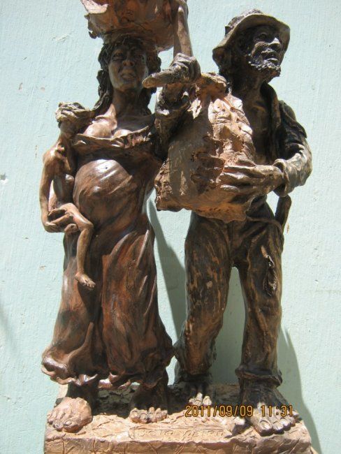 Sculpture titled "O retirante" by Jota Vieira, Original Artwork