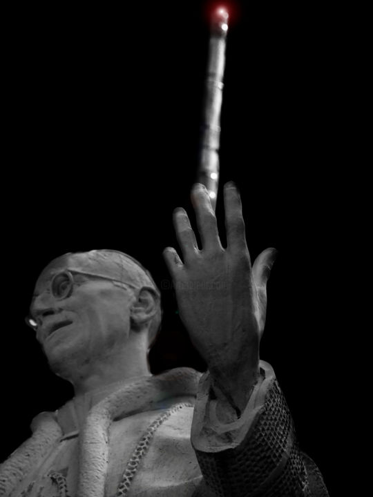 Photographie intitulée "le bâton du pape" par Jose Americo Jsilvares, Œuvre d'art originale, Photographie numérique