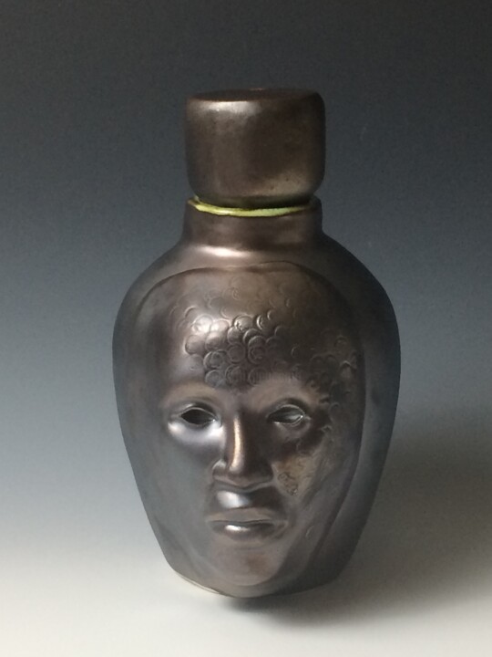 雕塑 标题为“Pewter Libation Pot” 由Juarez Hawkins, 原创艺术品, 陶瓷